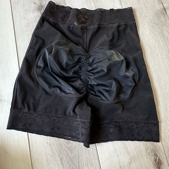 JOSHINE LW Butt Lifter Panties Hip Enhancer Shapewear Tummy Control Black XS Nwt - Picture 12 of 13